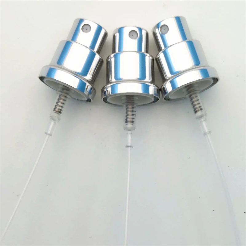 ¿Se pueden usar cabezas de bomba de aluminio anodizadas en sistemas de refrigeración que requieren transferencia de fluidos?