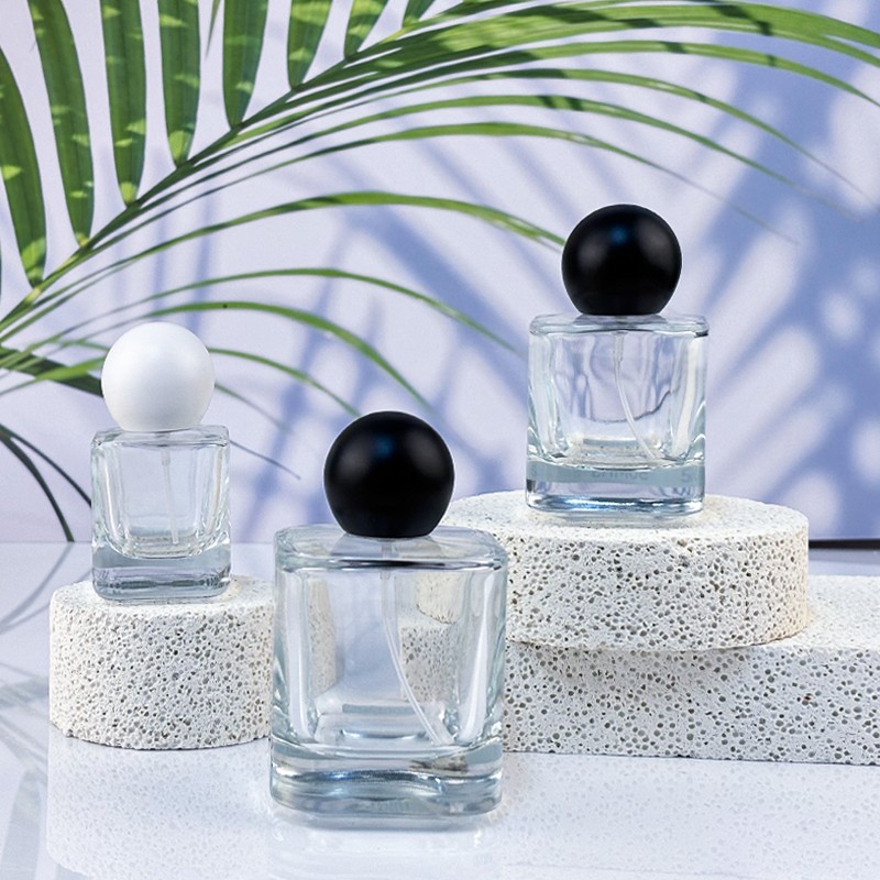 Cómo hacer Eau de Parfum: una guía completa de bricolaje paso a paso con fórmulas